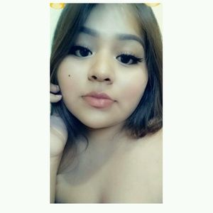 Meet your Posher, Desiree